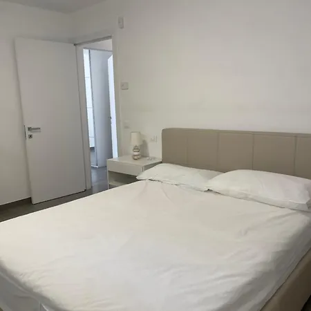 Malu * 利尼亚诺萨比亚多罗